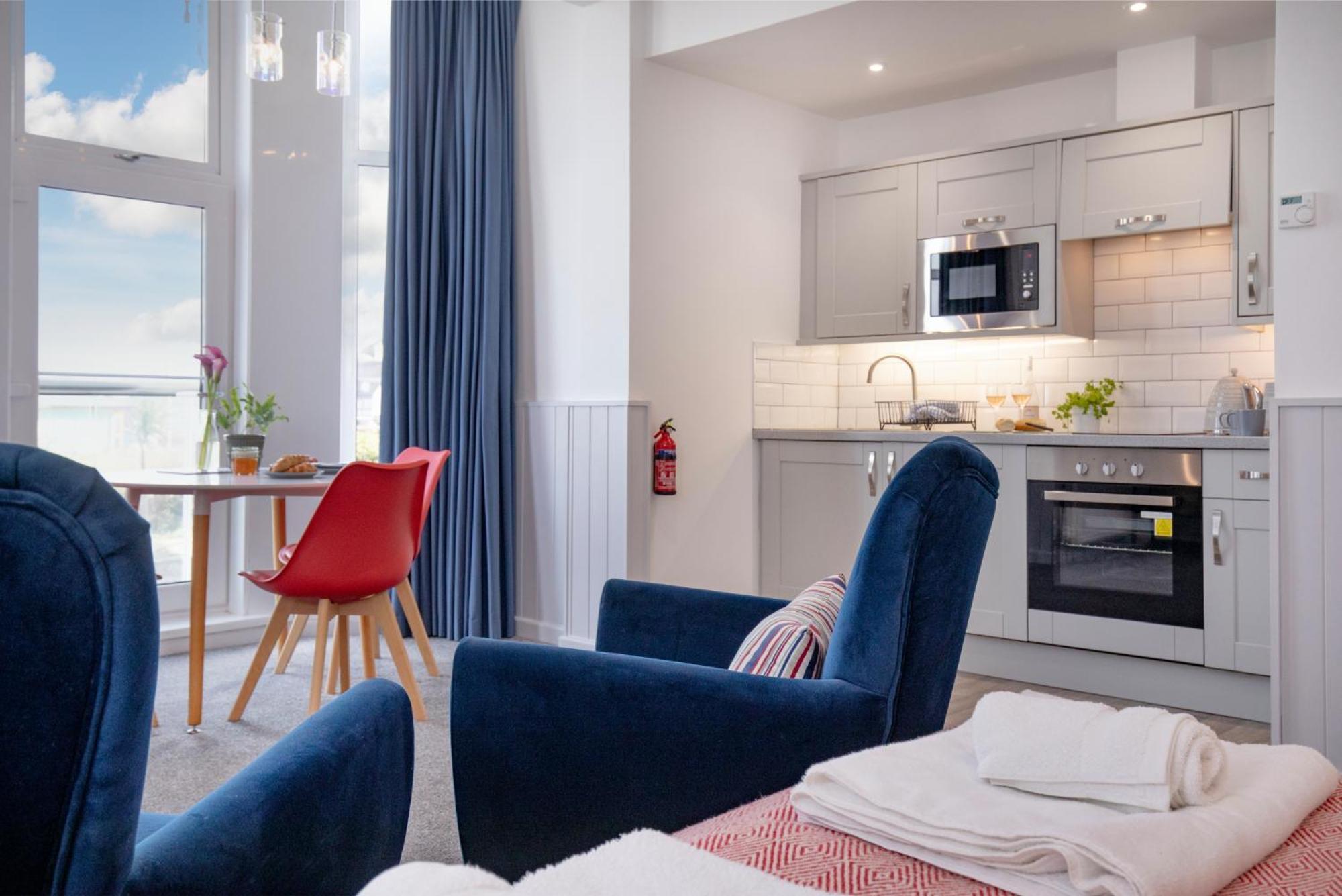 Sunnybeach Holiday Apartments Пейнтон Экстерьер фото